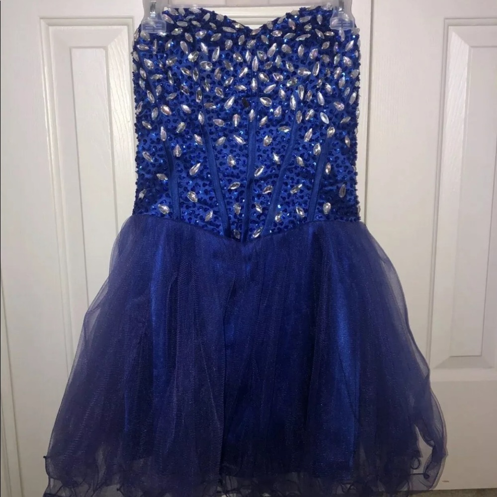 Blue Short Homecoming/Prom Dress Size 6 Strapless